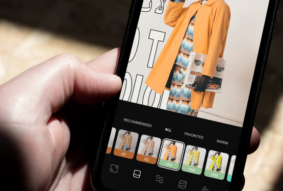 We are an end-to-end / cross-functional studio for digitally-dependent companies.